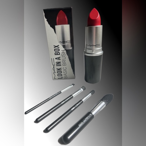MAC ❤️ LMTD ED ❤️ Look in a Box BASIC 4 BRUSH SET ❤️ HUGE Lipstick Holder ❤️ NIB - Picture 2 of 9